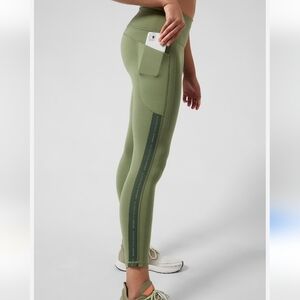 Athleta‎ x Allyson Felix Green Ultimate Stash Legend Tight Size Small